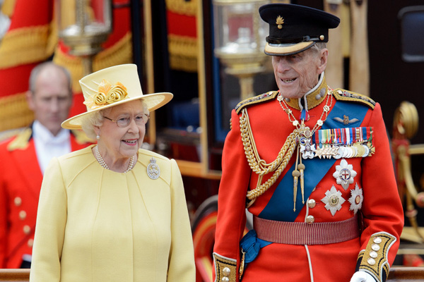 Se retira el príncipe Felipe, esposo de la reina Isabel II ...