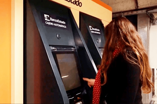 Metro Comenzó Funcionamiento De Cajeros Automáticos Más Rápidos E Inclusivos Chicureo Hoy